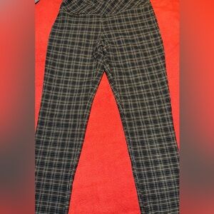 Peck & Peck Women’s Dark Plaid Chino Style Pants